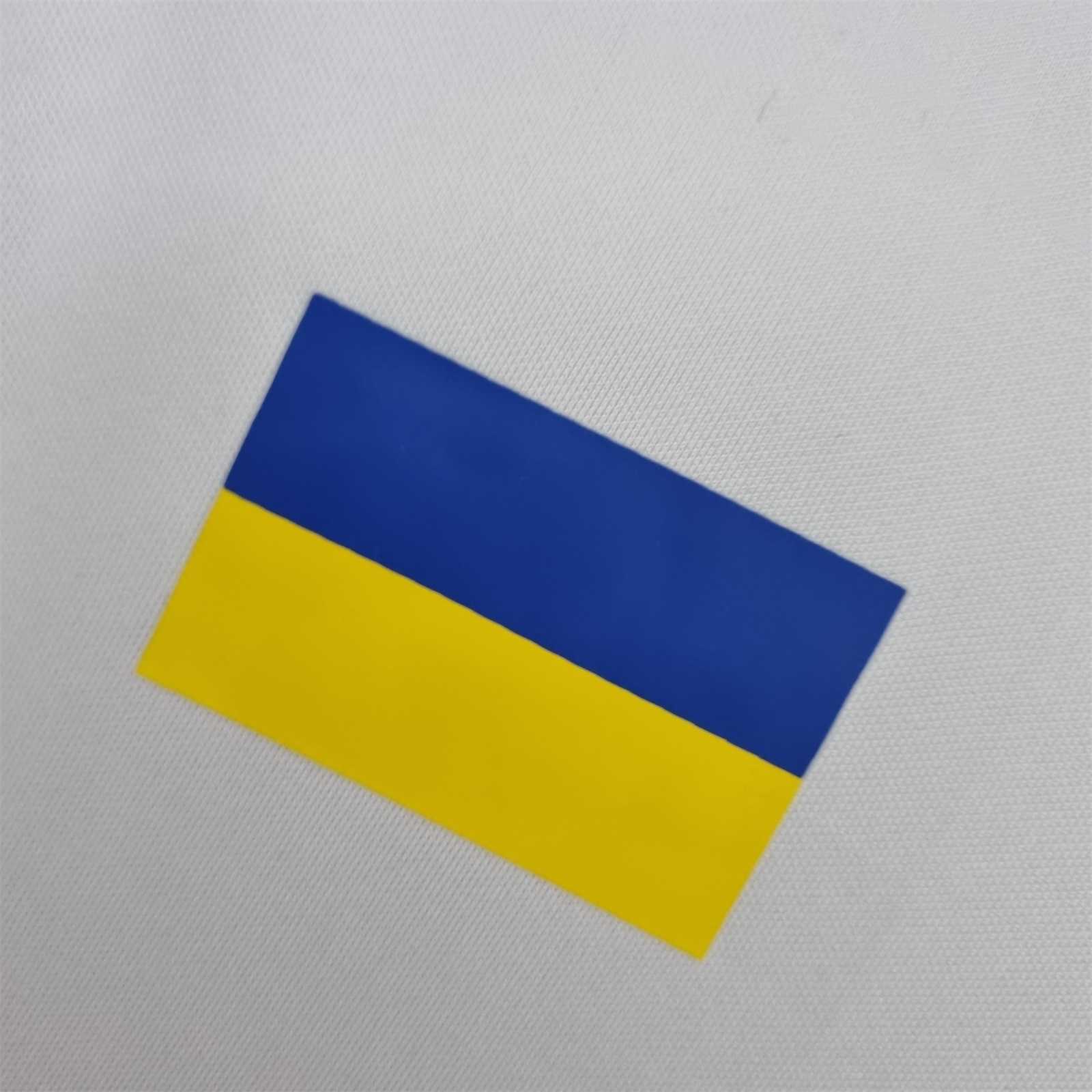 Мілан 2002-2003 спеціальна ретро форма - деталь емблеми