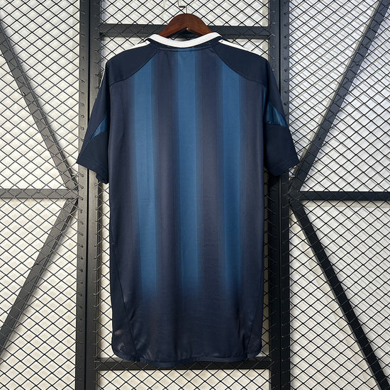 Ньюкасл 2004-2005 Короткий Рукав Домашня
