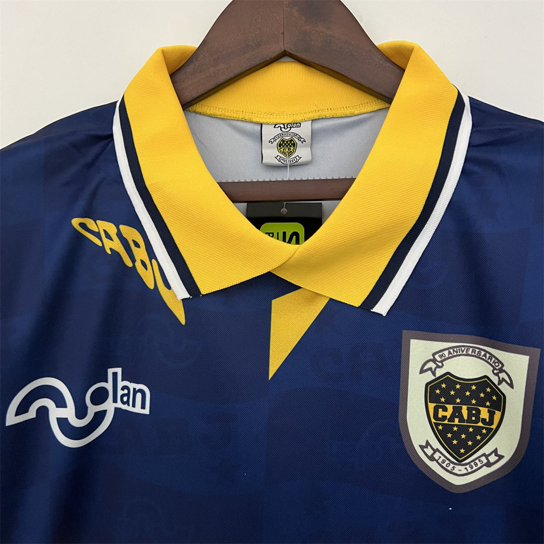 Бока Джуніорс 1995-1996 домашня ретро форма - крупний план