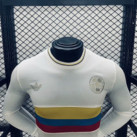 Колумбія 2024 ювілейна форма - крупний план