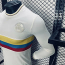 Колумбія 2024 ювілейна форма - деталь комірця