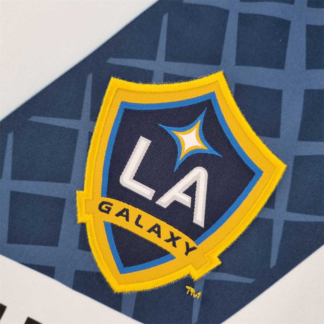 LA Galaxy 2012-2013 домашня ретро форма - крупний план