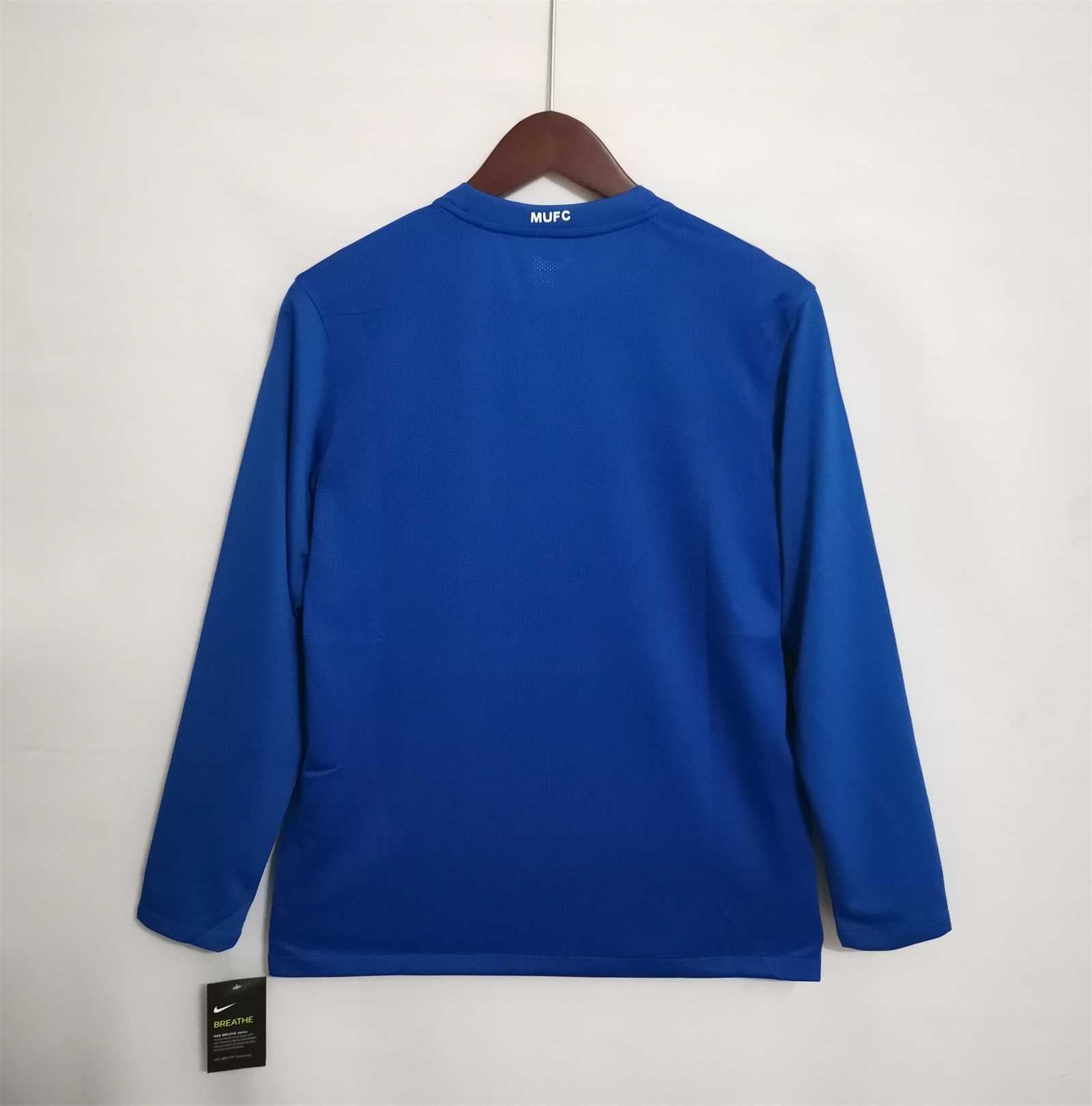 Манчестер Юнайтед 2008-2009 третя ретро форма - крупний план