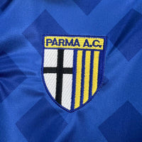 Парма 1995-1996 третя ретро форма - крупний план