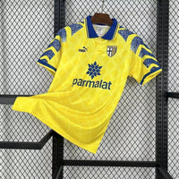 Парма 1995-1997 гостьова ретро форма - вигляд спереду