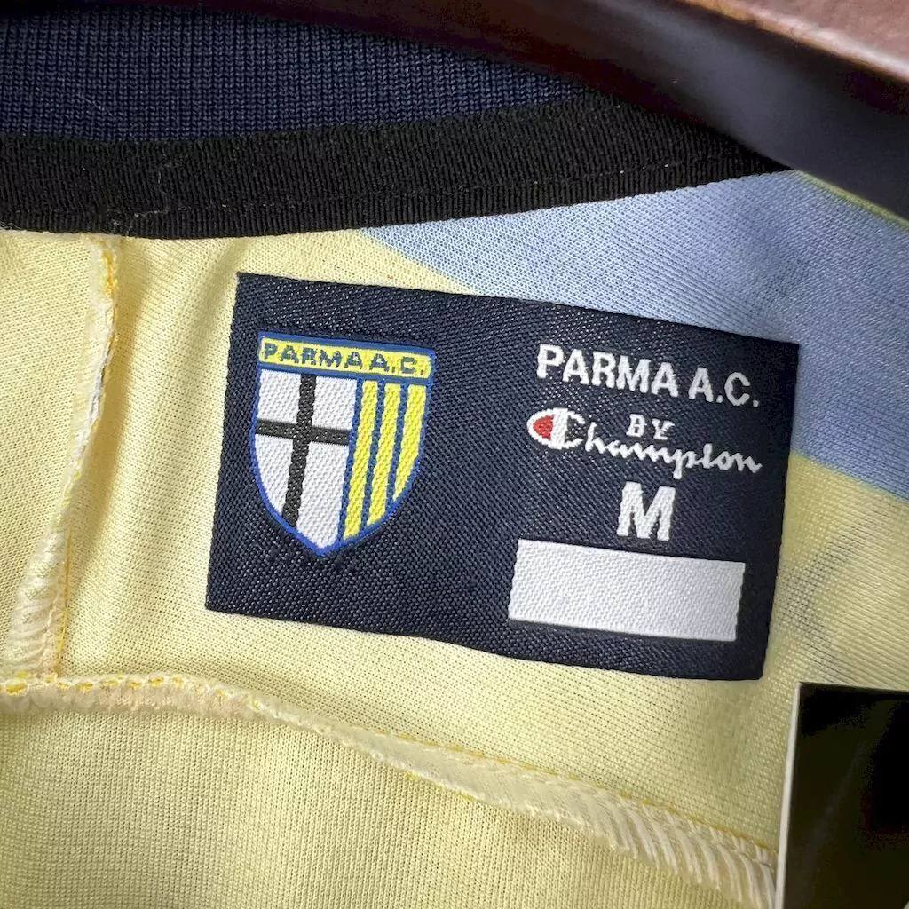 Парма 1999-2000 домашня ретро форма - деталь комірця
