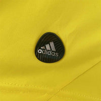 Реал Мадрид 2011-2012 домашня ретро форма - деталь комірця